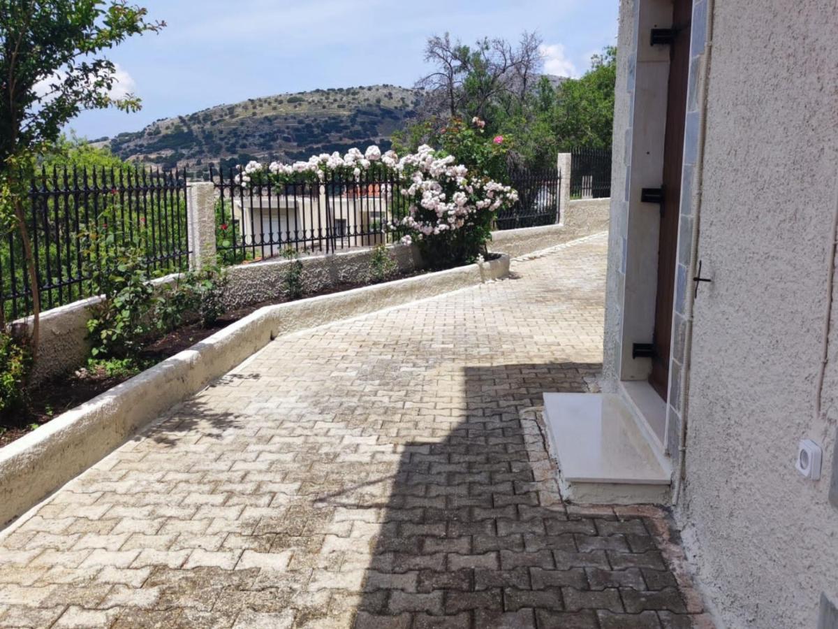 Fioravante Argostoli  Eksteriør billede